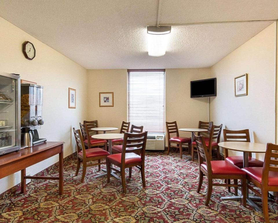Econo Lodge Near Quantico Marine Base Dumfries Εξωτερικό φωτογραφία