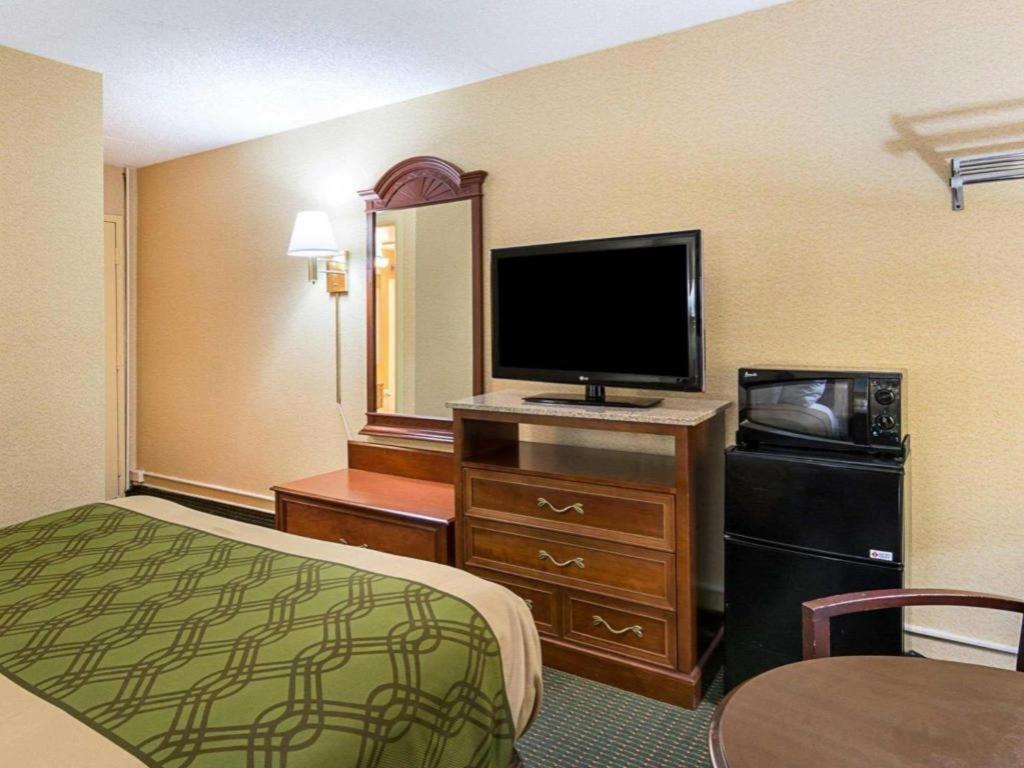 Econo Lodge Near Quantico Marine Base Dumfries Εξωτερικό φωτογραφία